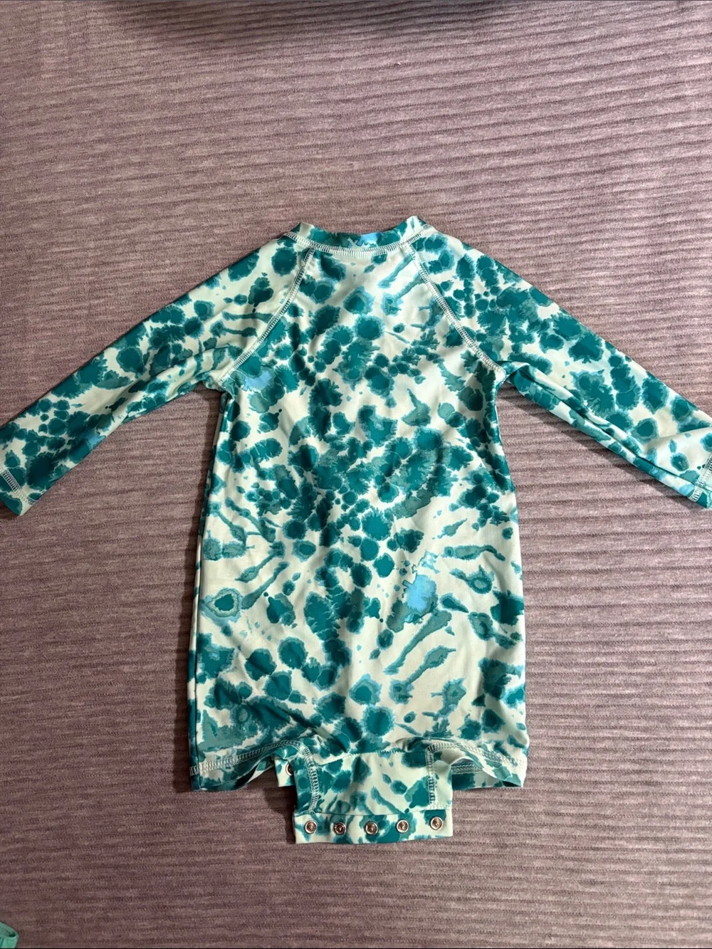 Cat & Jack rashguard snap